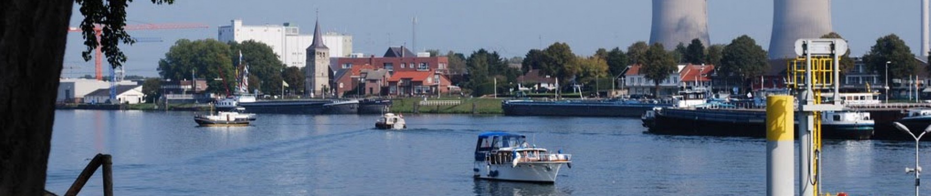 De haven van Maasbracht